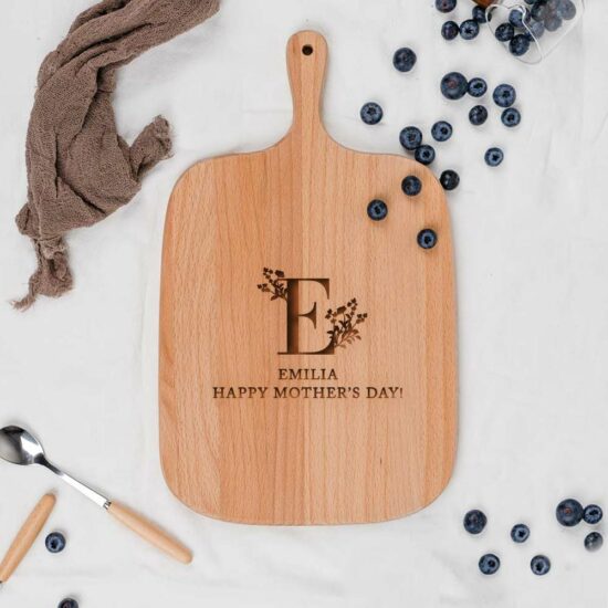 Mother’s Day Engraved Wooden Chopping Cutting Board Customisation Personalisation Floral Flower Foliage Plant Botanical Wreath Monogram