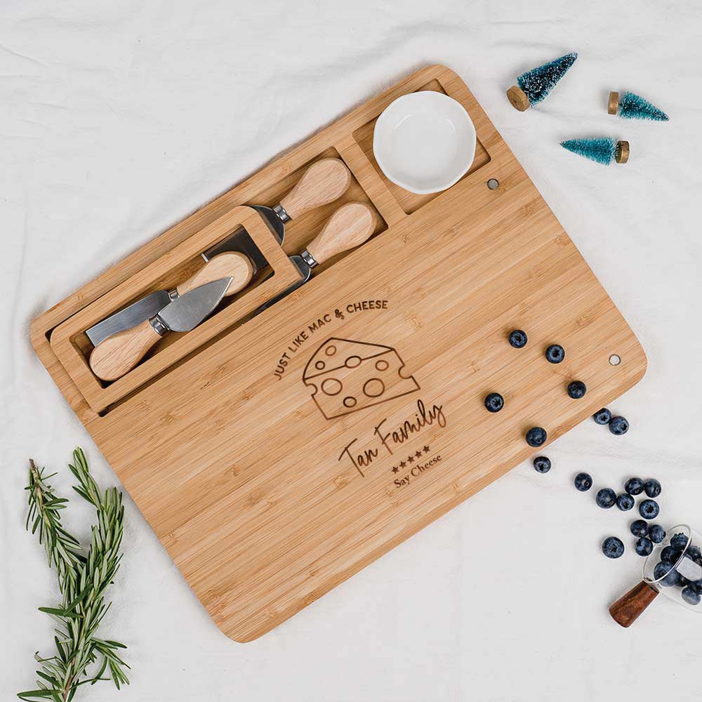 Engraved Wooden Rectangular Cheese Board - The Cheesy Vibe Design